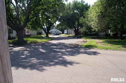 239 Haffner Blvd, Canton, IL 61520 photo 35