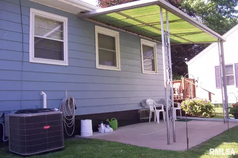 239 Haffner Blvd, Canton, IL 61520 photo 7