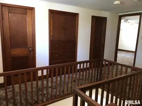 109 S Hamilton St, Eureka, IL 61530 photo 13