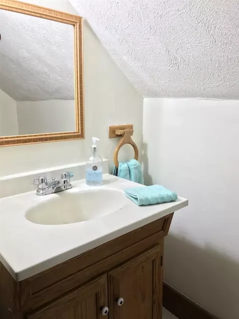 109 S Hamilton St, Eureka, IL 61530 photo 12