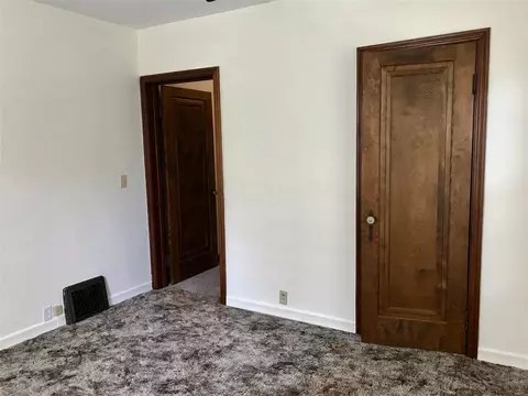 109 S Hamilton St, Eureka, IL 61530 photo 19