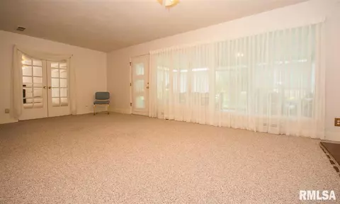 110 Edgewood, Morton, IL 61550 photo 3