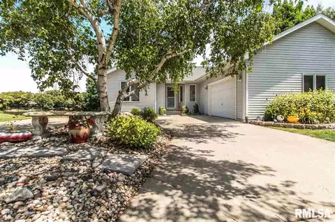 10203 W Guinivere Dr, Mapleton, IL 61547 photo 2