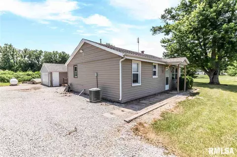 573 Banta Rd, Lowpoint, IL 61545 photo 3