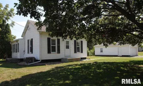 420 E Walnut St, Metamora, IL 61548 photo 1