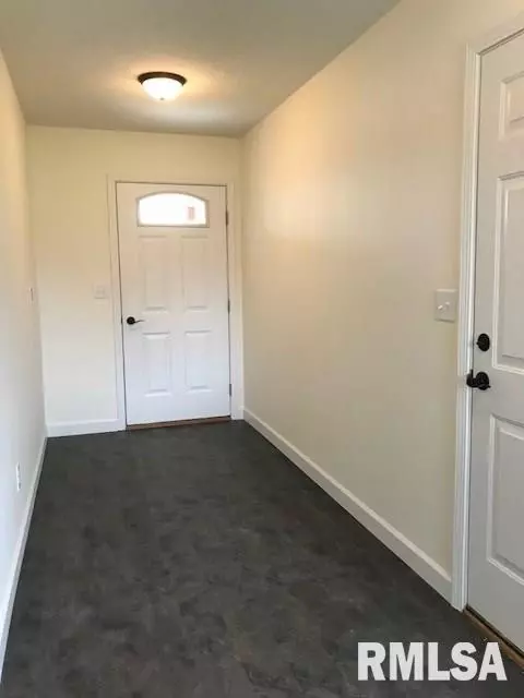 2117 Lexi Dr, Eureka, IL 61530 photo 3