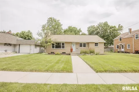417 E Monroe St, Morton, IL 61550 photo 3