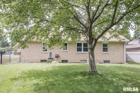 417 E Monroe St, Morton, IL 61550 photo 5