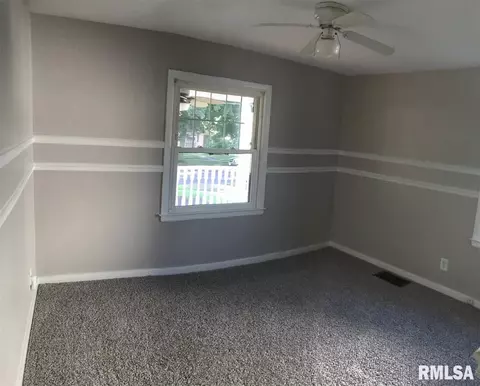 1003 Eldridge St, Washington, IL 61571 photo 8