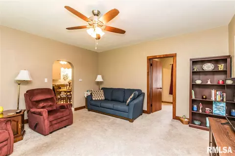 7919 S Kingston Mines Rd, Mapleton, IL 61547 photo 5