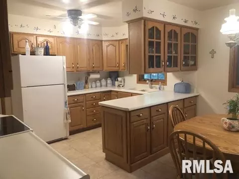 232 E Lyndale Rd, Peoria, IL 61614 photo 11