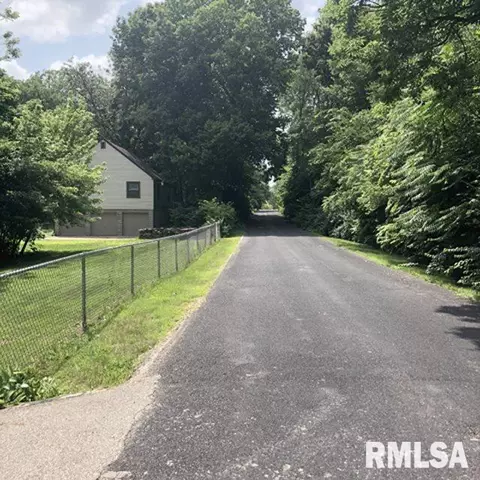 232 E Lyndale Rd, Peoria, IL 61614 photo 28