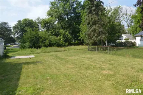 604 E Pasadena Ave, Peoria, IL 61604 photo 3