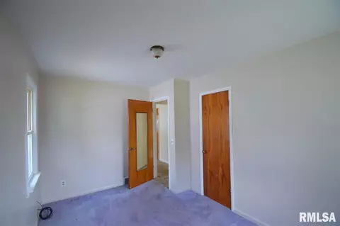 604 E Pasadena Ave, Peoria, IL 61604 photo 8