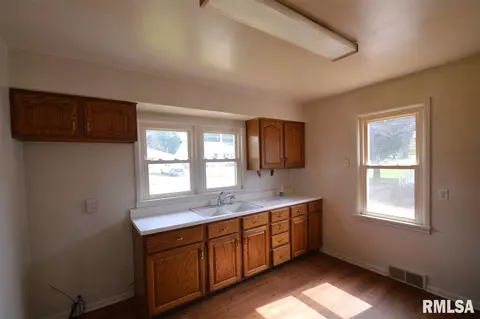 604 E Pasadena Ave, Peoria, IL 61604 photo 12