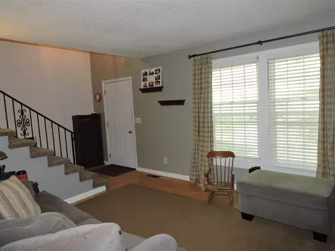 85 Richmond Rd, Macomb, IL 61455 photo 2