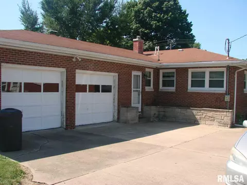 715 E Franklin St, Macomb, IL 61455 photo 13