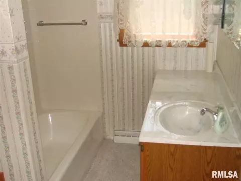 715 E Franklin St, Macomb, IL 61455 photo 6