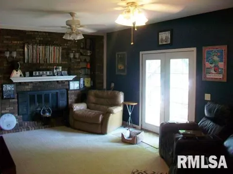 1120 E Sycamore, Canton, IL 61520 photo 15