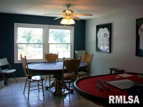 1120 E Sycamore, Canton, IL 61520 photo 7