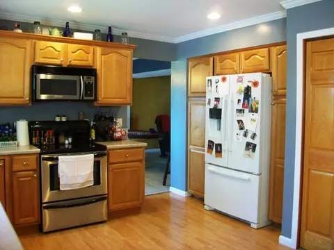 1120 E Sycamore, Canton, IL 61520 photo 5