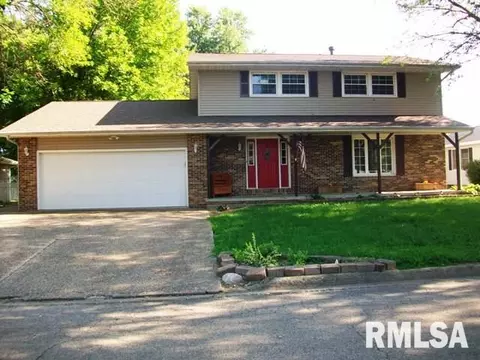 1120 E Sycamore, Canton, IL 61520 photo 1