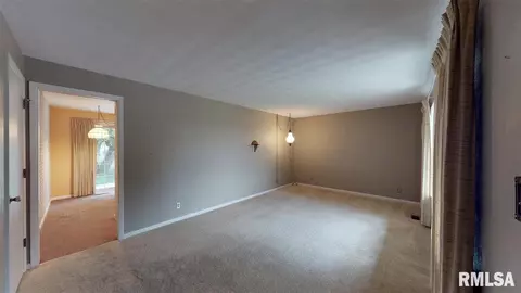 1013 E Jefferson St, Morton, IL 61550 photo 5