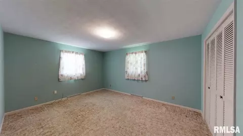 1013 E Jefferson St, Morton, IL 61550 photo 17