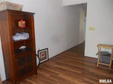425 S Madison St, Macomb, IL 61455 photo 10