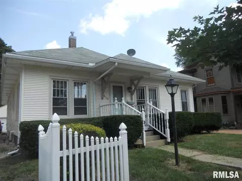 425 S Madison St, Macomb, IL 61455 photo 1