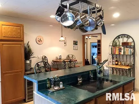 726 E Washington St, Macomb, IL 61455 photo 12