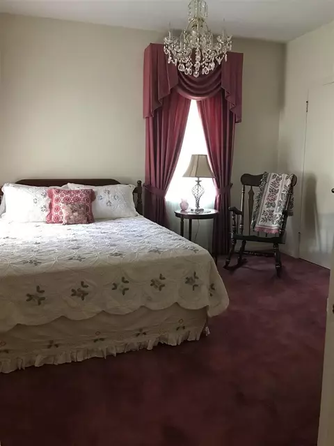 544 E Ash, Canton, IL 61520 photo 12