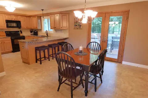 498 Oak Point Rd, Metamora, IL 61548 photo 7