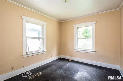 518 E Thrush Ave, Peoria, IL 61603 photo 12