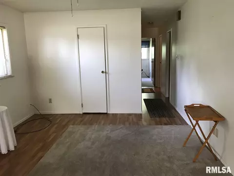 447 Summers Dr, Macomb, IL 61455 photo 6