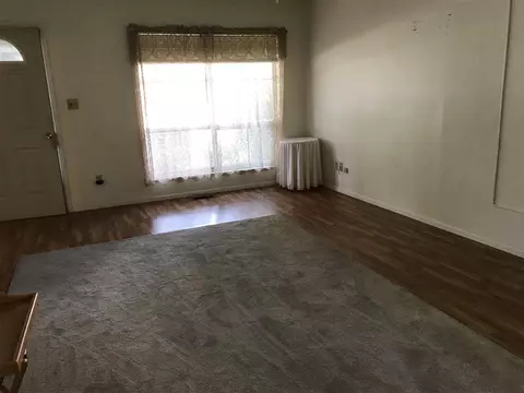 447 Summers Dr, Macomb, IL 61455 photo 3