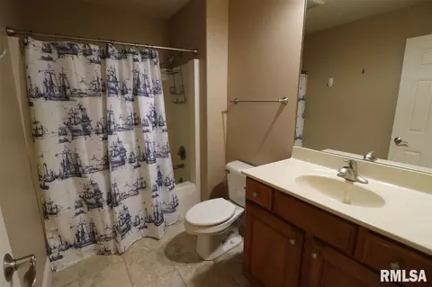 805 S Copperpoint Dr, Dunlap, IL 61525 photo 22