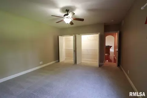 805 S Copperpoint Dr, Dunlap, IL 61525 photo 17