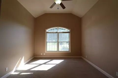 805 S Copperpoint Dr, Dunlap, IL 61525 photo 13
