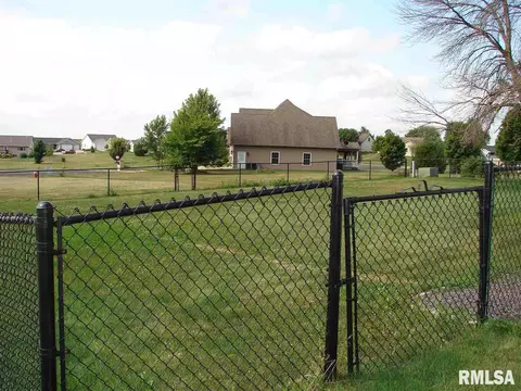 906 Brookshire, Eureka, IL 61530 photo 27