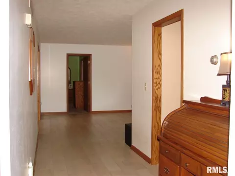 906 Brookshire, Eureka, IL 61530 photo 14