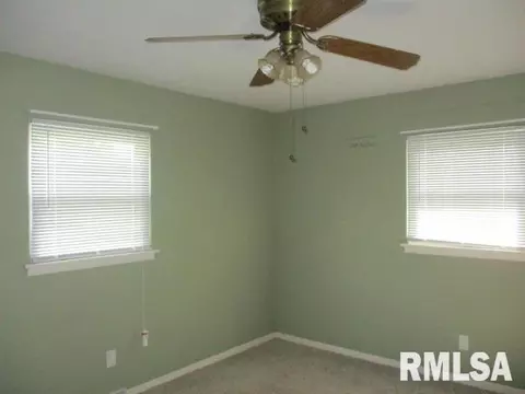 1507 W Grant St, Macomb, IL 61455 photo 8