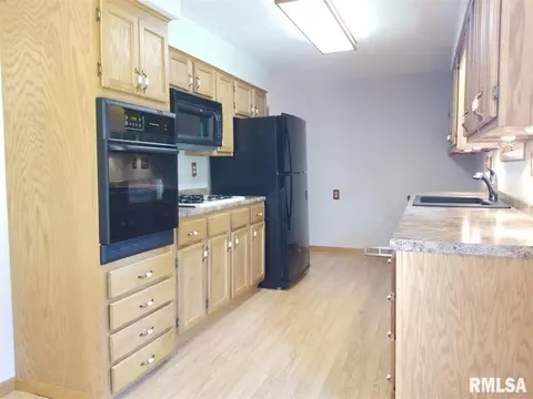 6312 E Bch, Chillicothe, IL 61523 photo 9