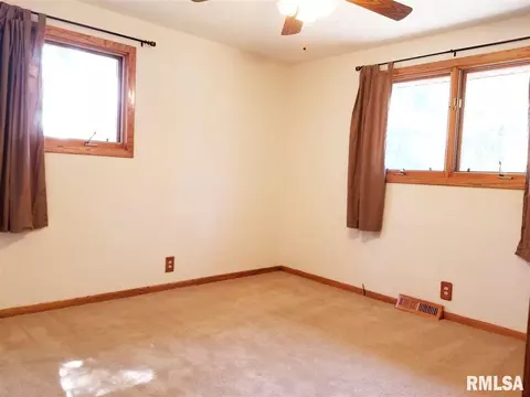 6312 E Bch, Chillicothe, IL 61523 photo 12