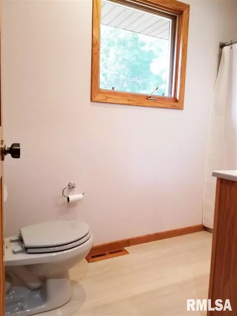 6312 E Bch, Chillicothe, IL 61523 photo 16