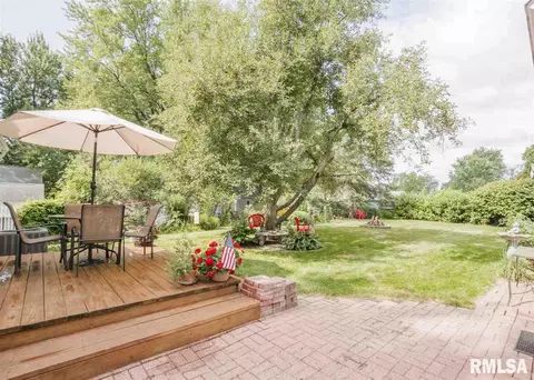 208 Fall St, Washington, IL 61571 photo 6