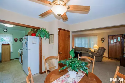208 Fall St, Washington, IL 61571 photo 13