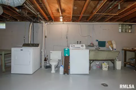 208 Fall St, Washington, IL 61571 photo 30