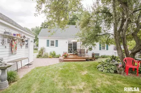 208 Fall St, Washington, IL 61571 photo 4