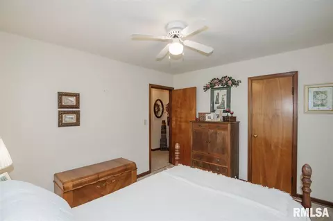 208 Fall St, Washington, IL 61571 photo 21